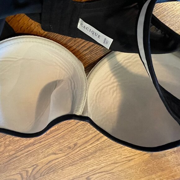 Cacique Black Lace Bra - Size 36DD - Picture 4 of 4